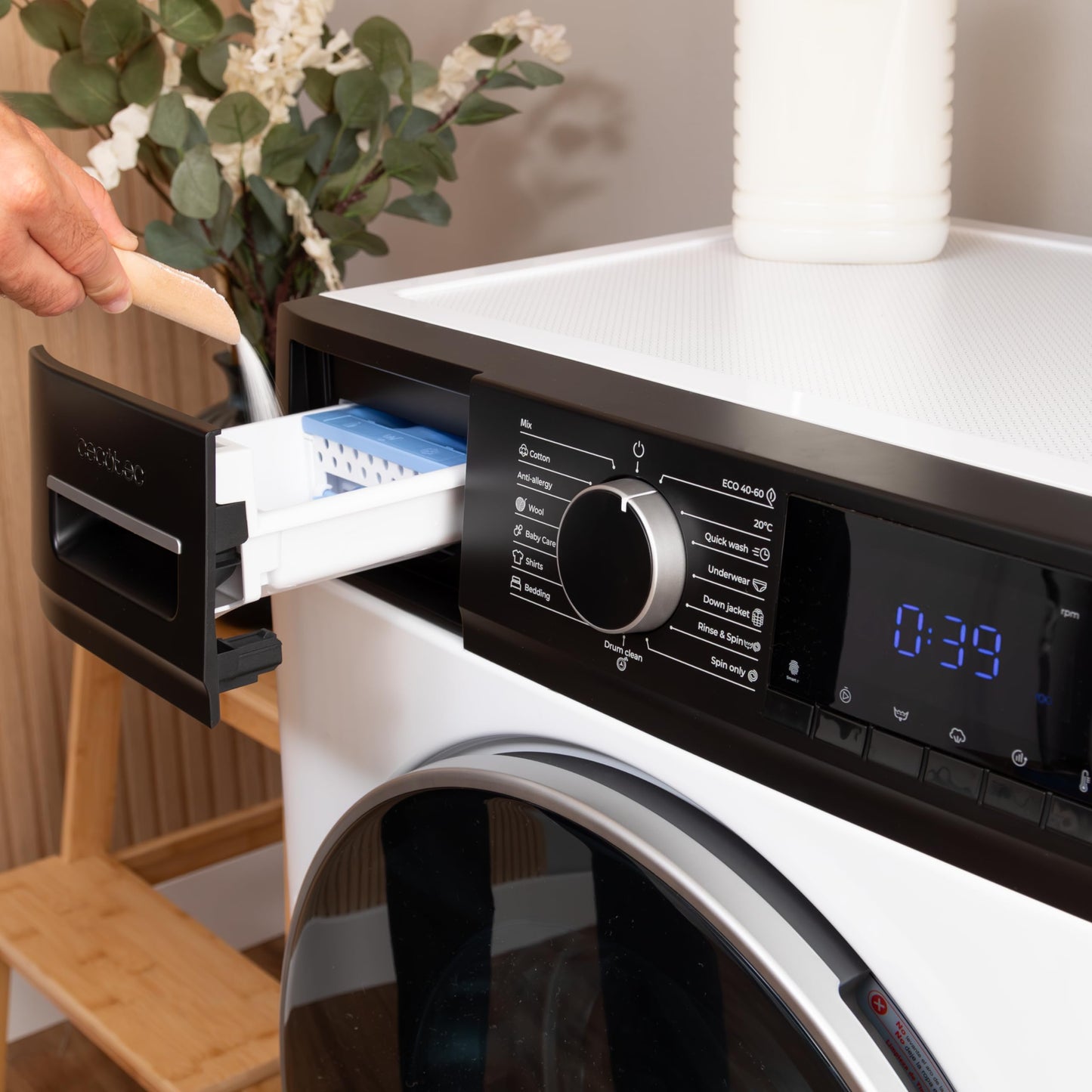 Cecotec Frontlader-Waschmaschine 8 kg Bolero Dresscode 8610 Inverter A. 8 kg Kapazität, 1400 U/min, Klasse A, Dampffunktion, Inverter Plus Motor, 15 Programme, optimiert Wasser- und Waschniveau